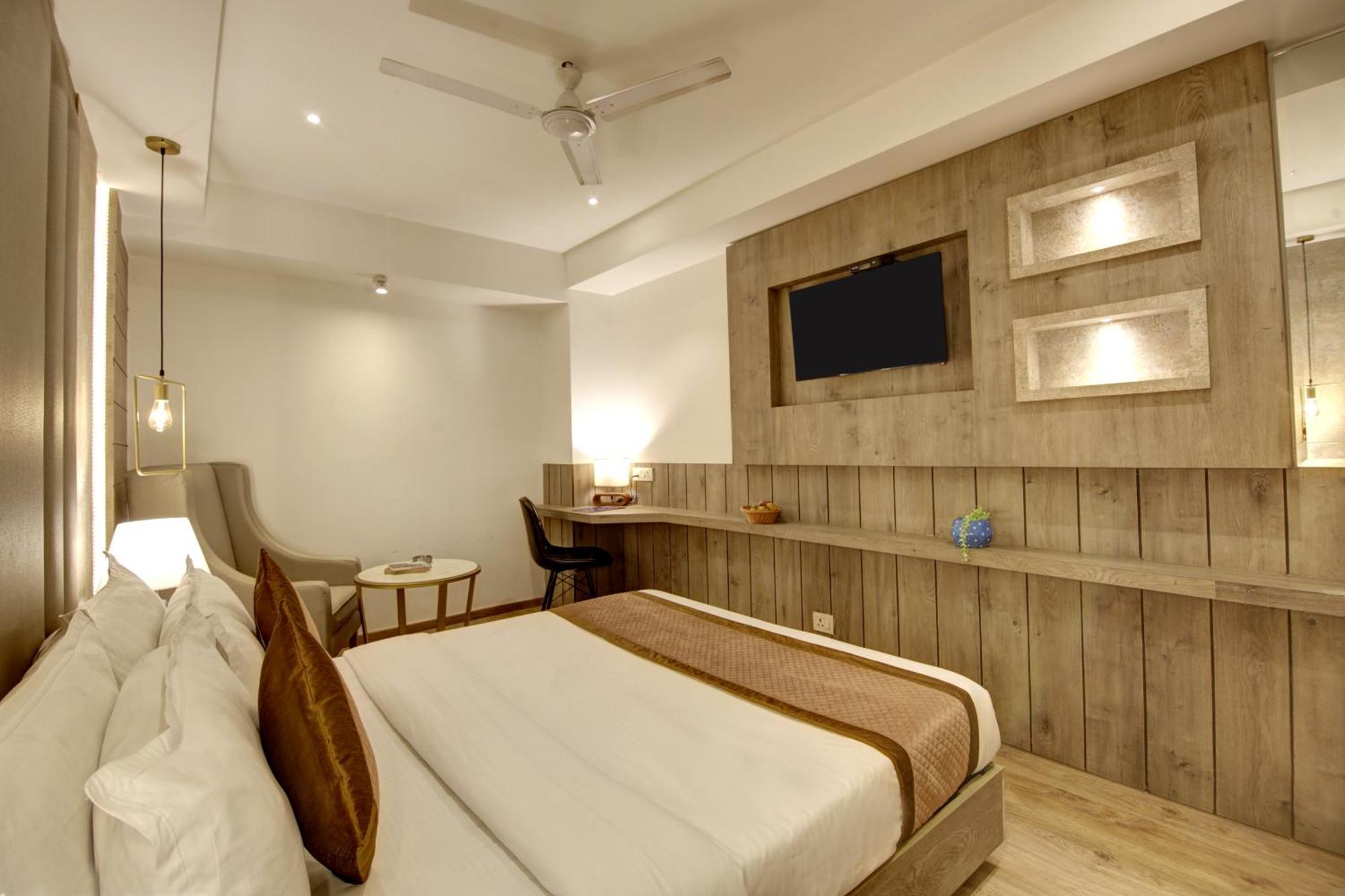 Hotel Town Grand Patel Nagar 新德里 外观 照片