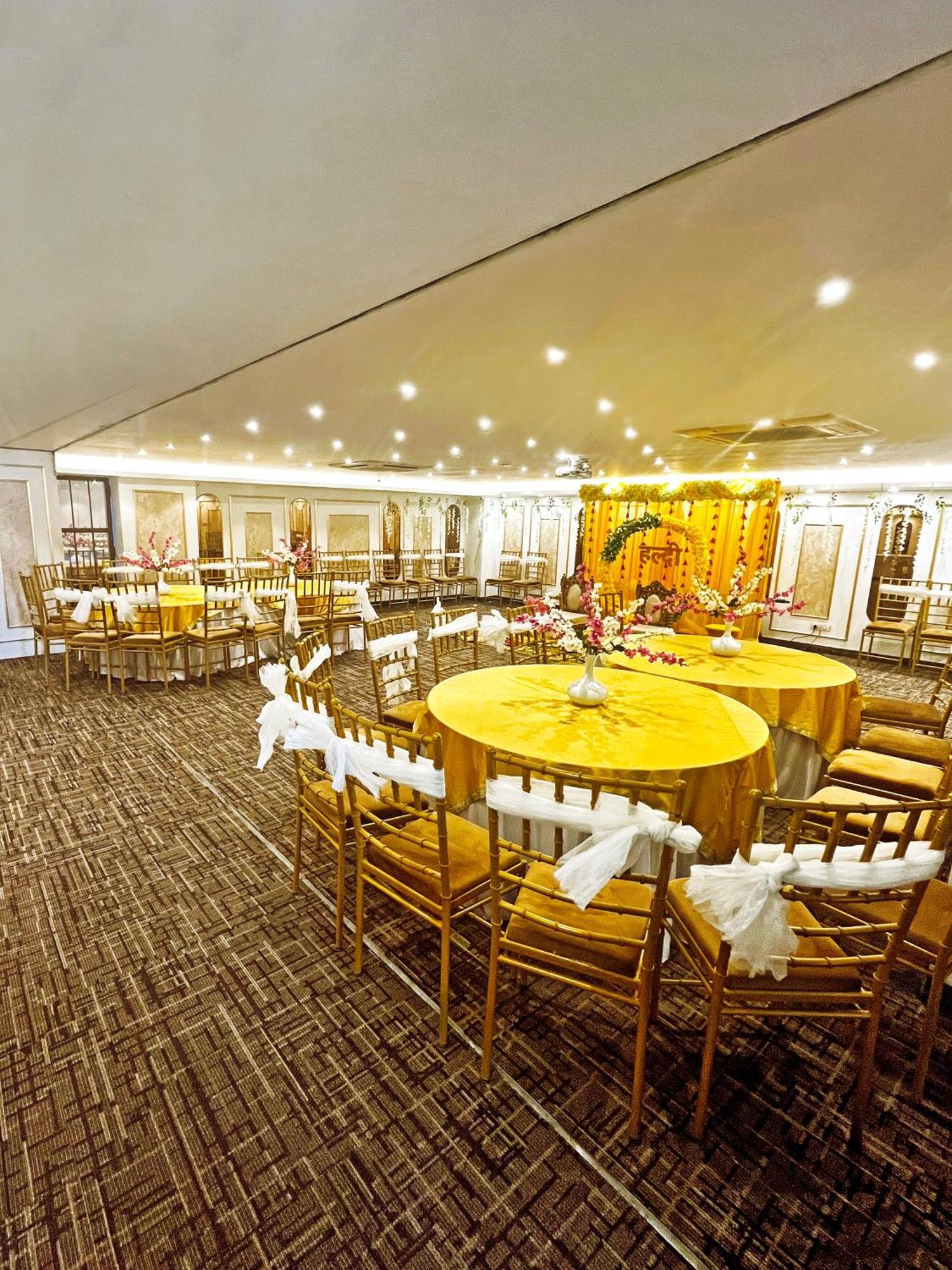 Hotel Town Grand Patel Nagar 新德里 外观 照片