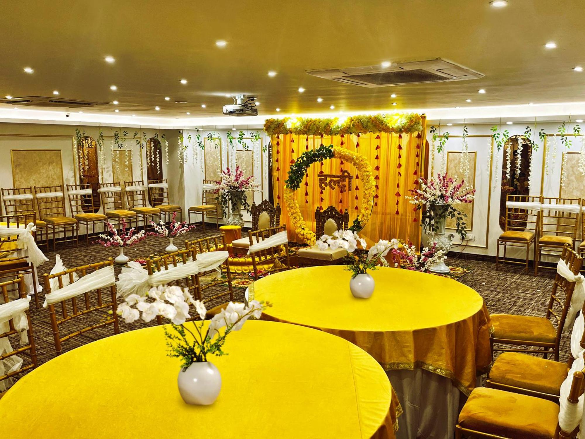 Hotel Town Grand Patel Nagar 新德里 外观 照片