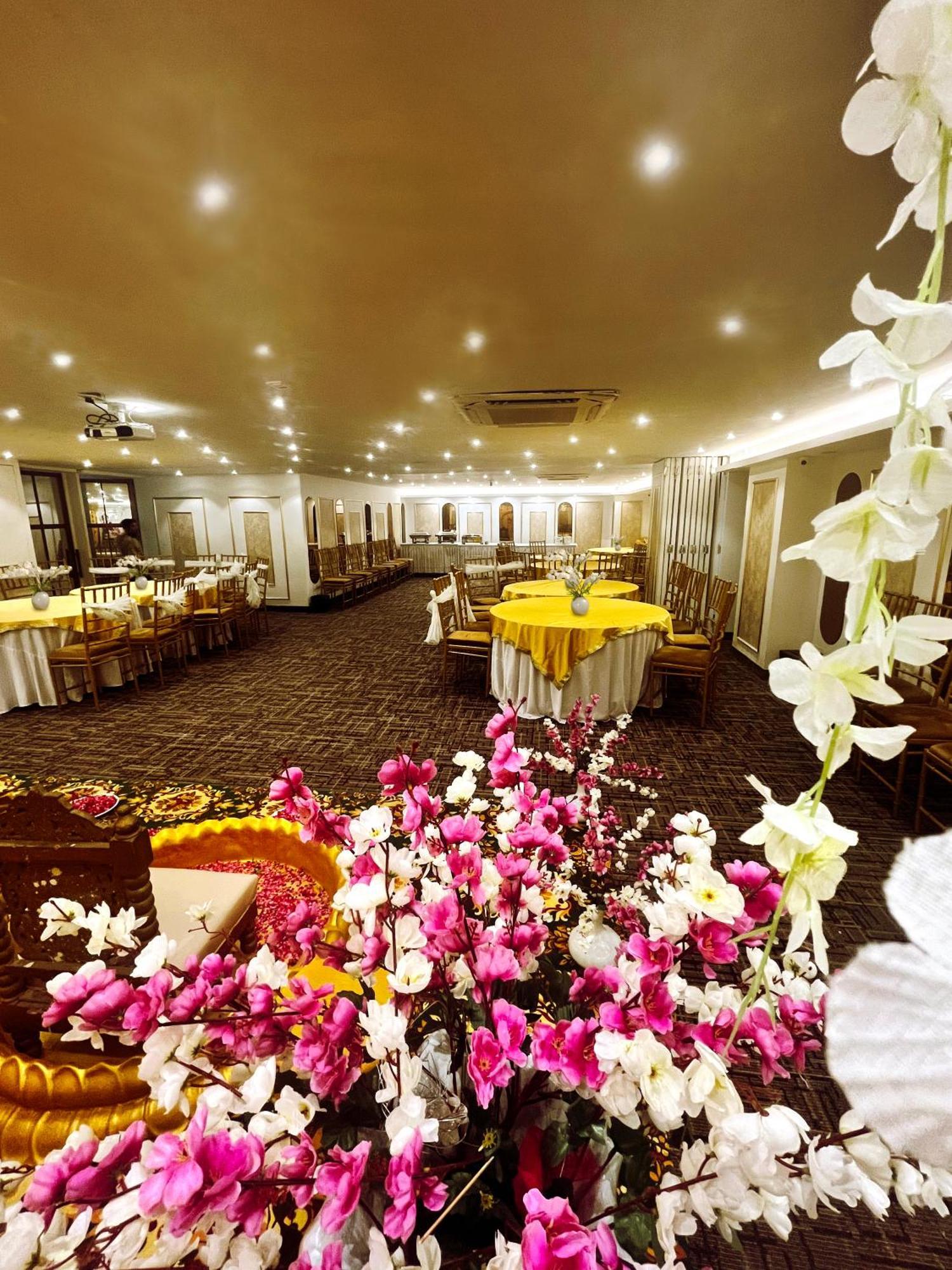 Hotel Town Grand Patel Nagar 新德里 外观 照片