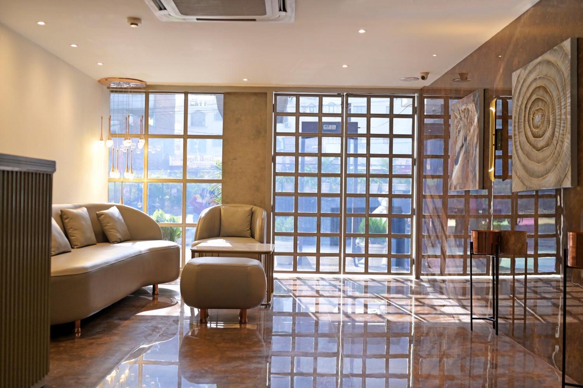 Hotel Town Grand Patel Nagar 新德里 外观 照片